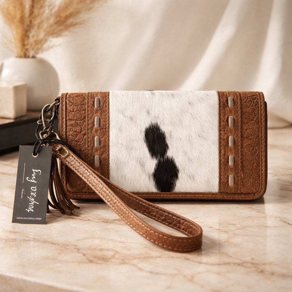 Gift New Myra Bag boho Hand-tooled Leather Wallet Wristlet zip cowhide Western